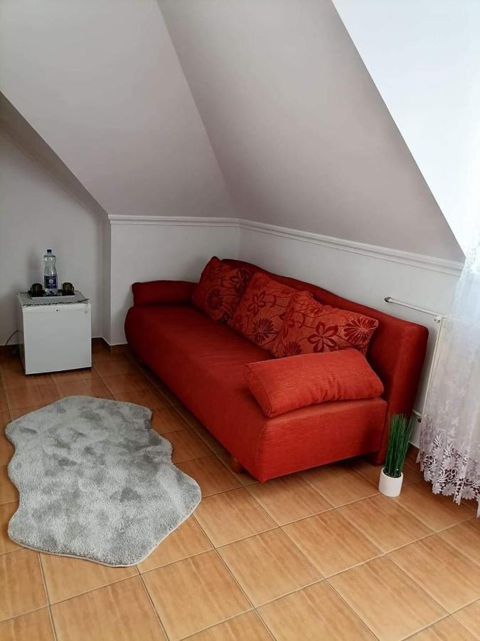 Aqua Oazis Apartman Hajduszoboszlo Ngoại thất bức ảnh