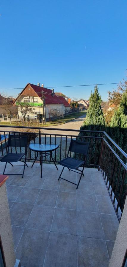 Aqua Oazis Apartman Hajduszoboszlo Ngoại thất bức ảnh