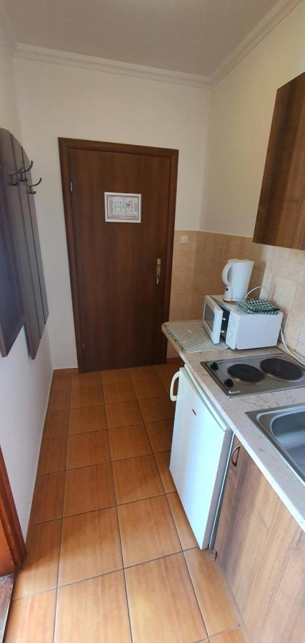 Aqua Oazis Apartman Hajduszoboszlo Ngoại thất bức ảnh